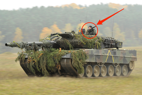 German_Army_Leopard_2A6_tank_in_Oct__2012.jpg